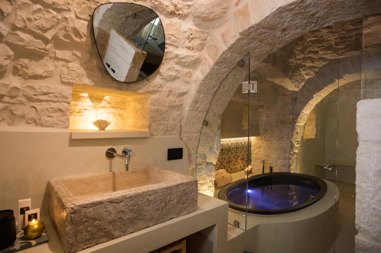 La Mandorla Luxury Trullo Bed & Breakfast Alberobello Eksteriør bilde