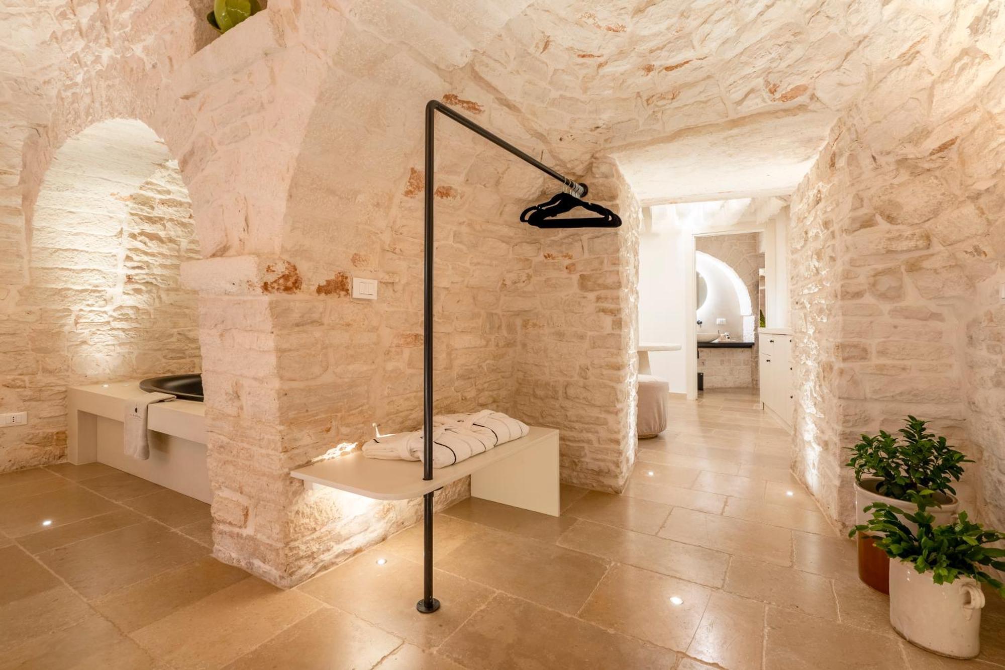 La Mandorla Luxury Trullo Bed & Breakfast Alberobello Eksteriør bilde